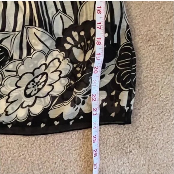 Speechless Zebra Print Flowy Babydoll Floral Top – Size Large- LIKE NEW - Picture 7 of 8